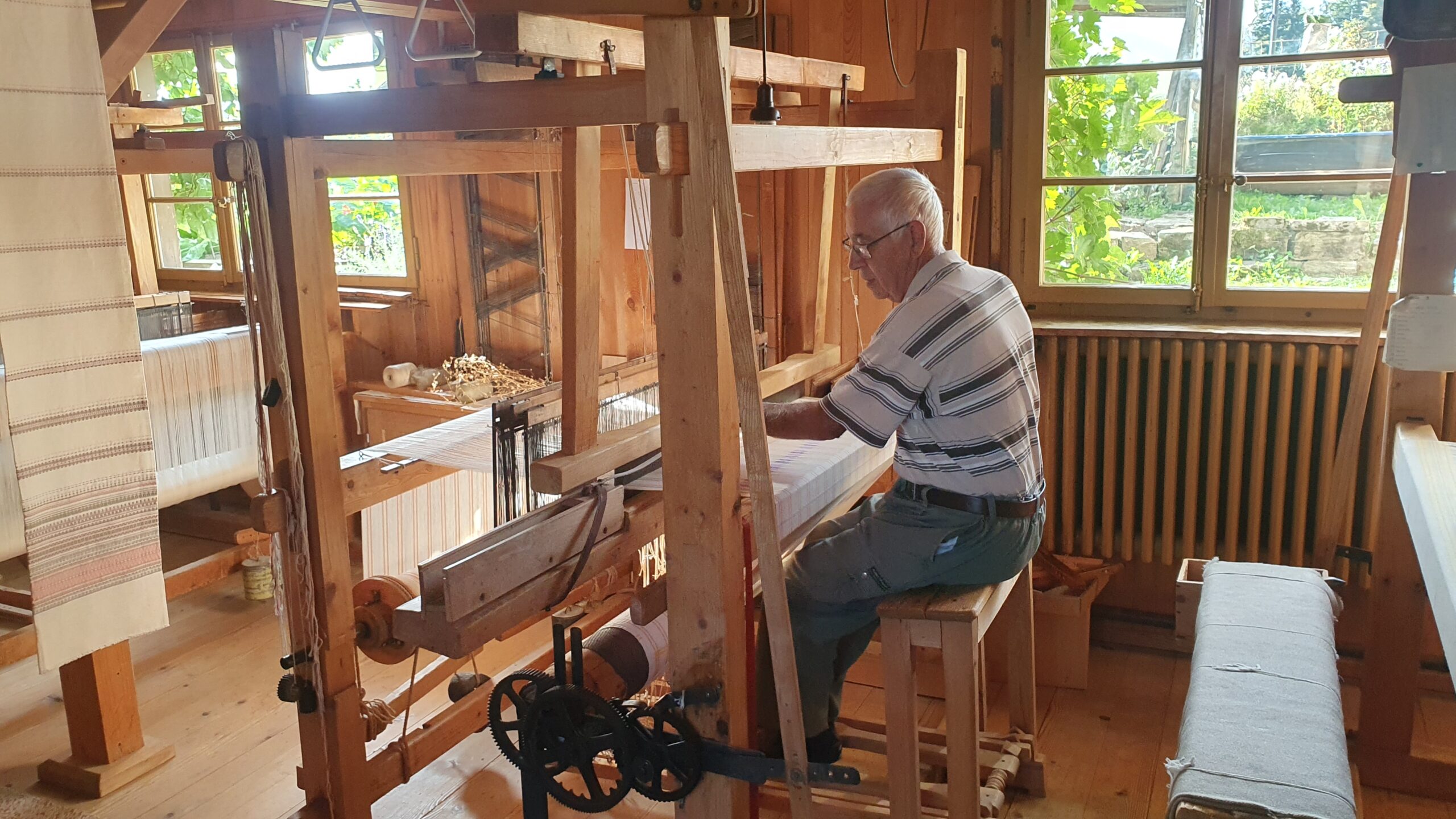 Weben ist wie Klavierspielen